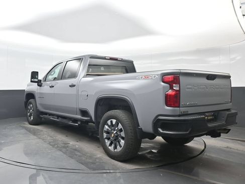 Used 2024 Chevrolet Silverado 2500 Custom w/ Custom Convenience Package AWD/4WD image 4