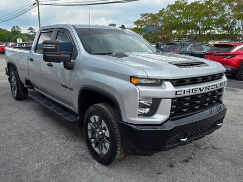 Used 2021 Chevrolet Silverado 2500 Custom w/ Custom Value Package AWD/4WD image 3
