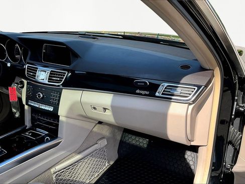 Used 2016 Mercedes-Benz E 350 4MATIC Wagon image 26