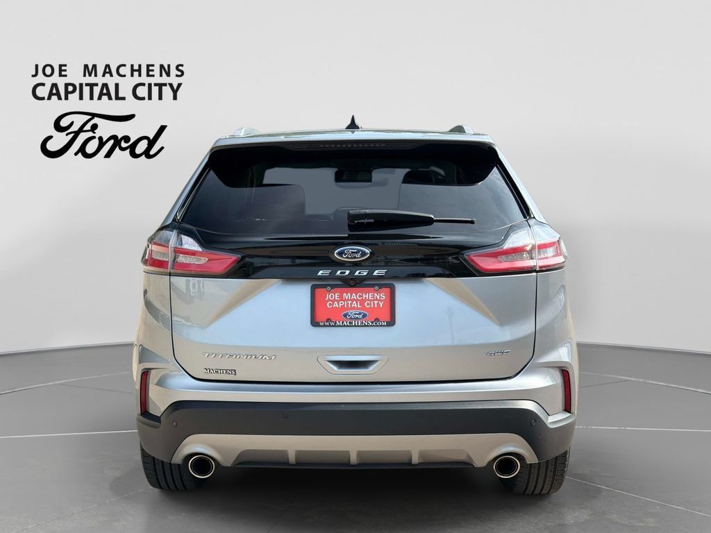 Used 2022 Ford Edge Titanium AWD/4WD image 6