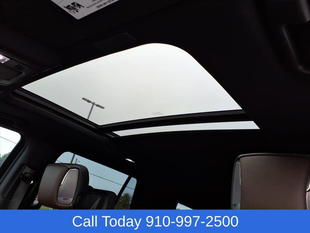 Used 2025 GMC Yukon Denali Ultimate w/ LPO, Floor Liner Package AWD/4WD image 13