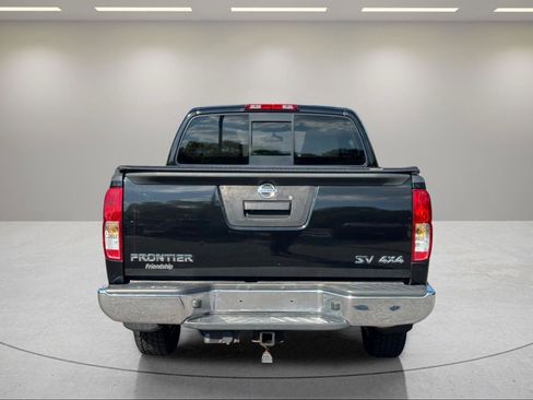 Used 2018 Nissan Frontier SV AWD/4WD image 4