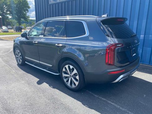 Used 2021 Kia Telluride S FWD image 3