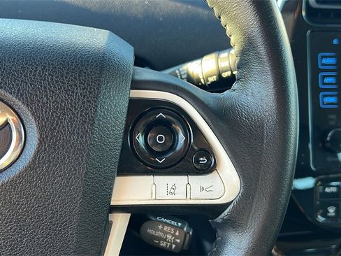 Used 2018 Toyota Prius Three Touring image 16