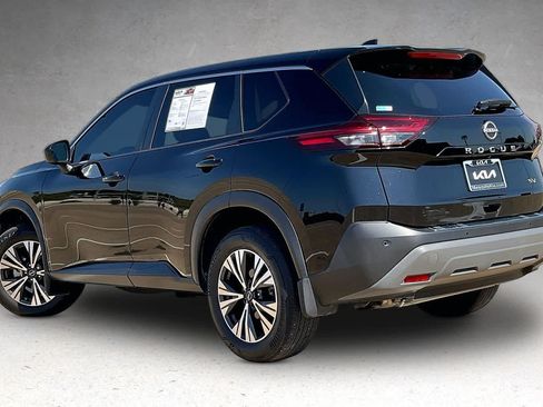 Used 2023 Nissan Rogue SV FWD image 4