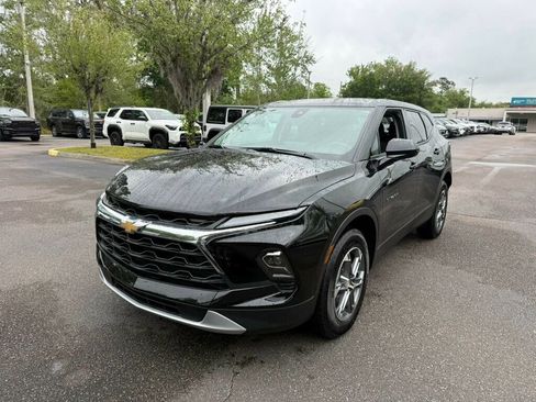 Used 2025 Chevrolet Blazer LT image 1
