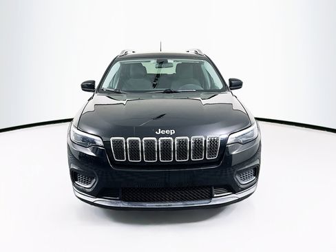 Used 2020 Jeep Cherokee Latitude FWD image 2