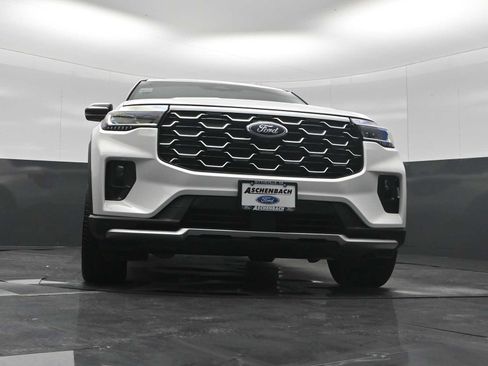 Certified 2026 Ford Explorer Platinum w/ LUX Leather Package AWD/4WD image 51