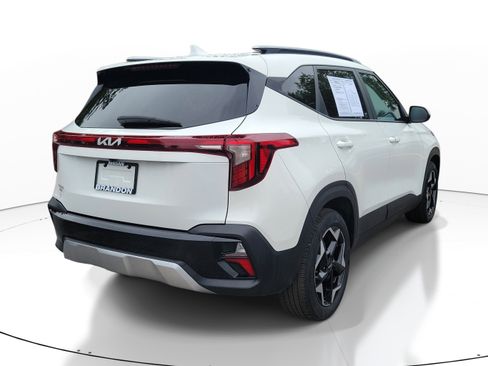 Used 2025 Kia Seltos S FWD image 7