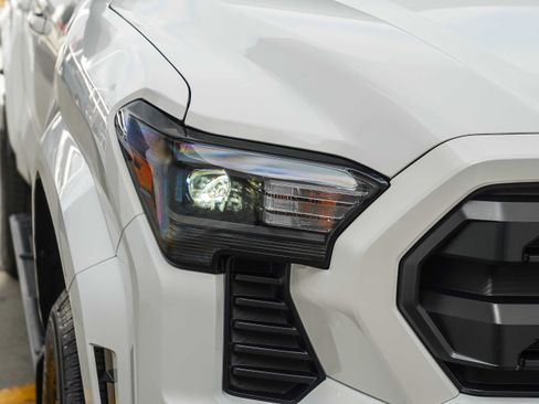New 2026 Toyota Tacoma SR5 AWD/4WD image 9