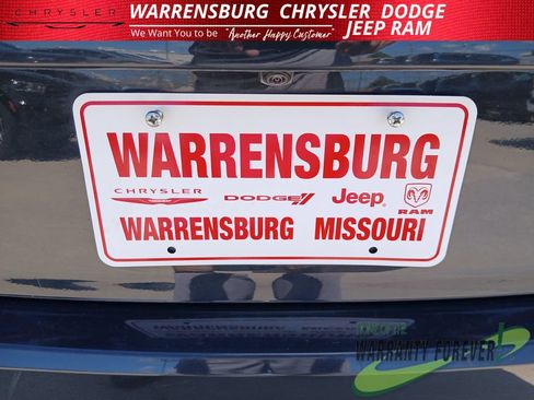 Used 2025 Toyota Camry SE FWD image 33