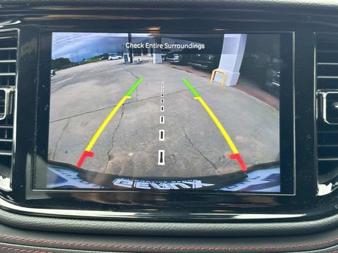 Used 2025 Dodge Durango GT AWD/4WD image 44