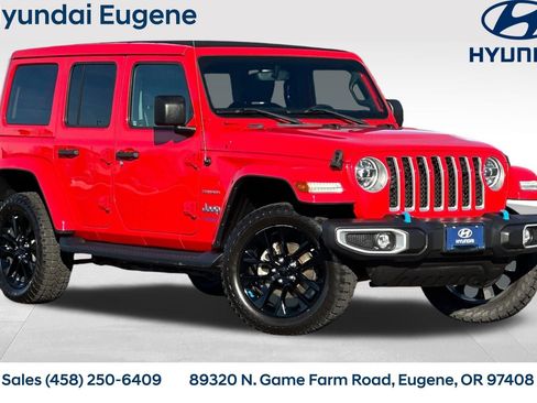 Used 2022 Jeep Wrangler Unlimited Sahara w/ Cold Weather Group image 1