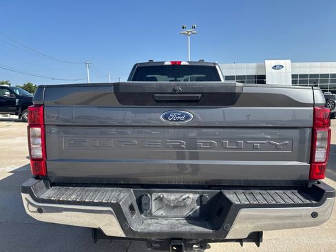 Used 2022 Ford F350 XLT w/ XLT Value Package AWD/4WD image 4