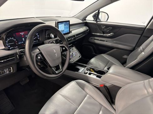 Used 2022 Lincoln Corsair AWD w/ Equipment Group 101A image 10