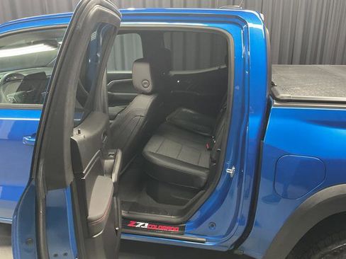 Used 2023 Chevrolet Colorado Z71 w/ Z71 Convenience Package 2 image 10