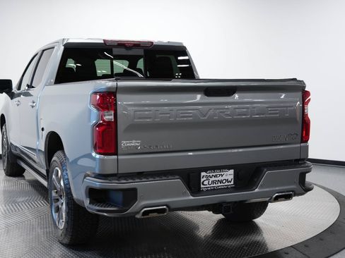 Used 2025 Chevrolet Silverado 1500 High Country w/ Technology Package AWD/4WD image 8