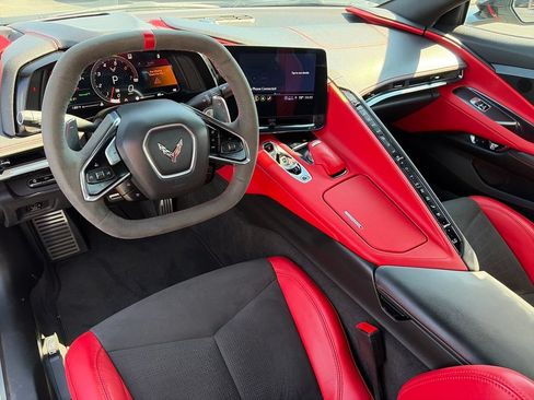 Used 2023 Chevrolet Corvette Stingray Preferred Conv w/ Stealth Interior Trim Package RWD image 10