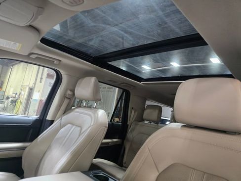 Used 2024 Ford Expedition Max Limited image 6