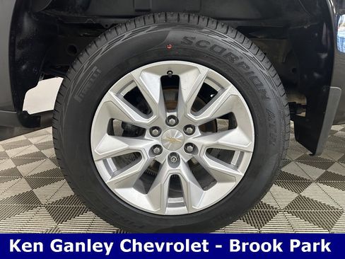 Used 2020 Chevrolet Silverado 1500 Custom w/ Custom Value Package image 25