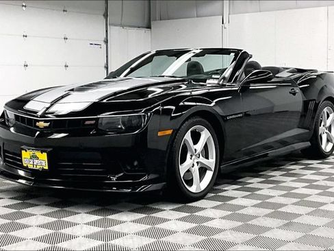 Used 2015 Chevrolet Camaro SS RWD image 12