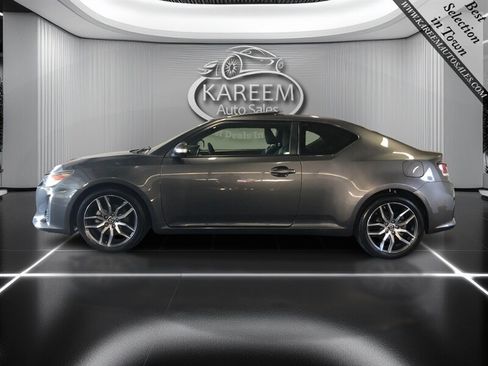 Used 2014 Scion tC FWD image 8