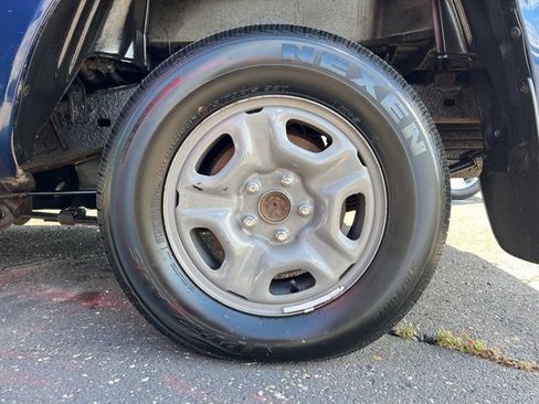 Used 2005 Toyota Tacoma 2WD Regular Cab image 7