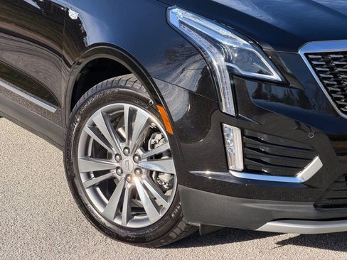 Certified 2025 Cadillac XT5 Premium Luxury image 6