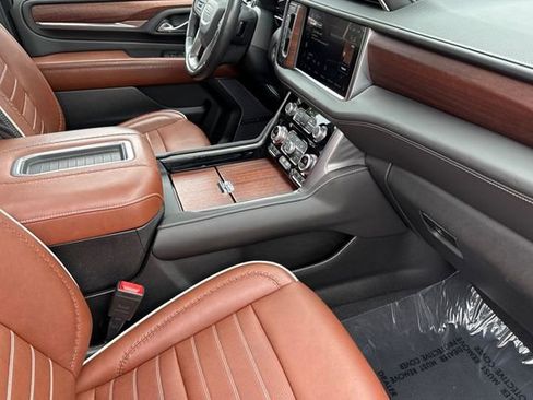 Used 2024 GMC Yukon Denali Ultimate AWD/4WD image 20
