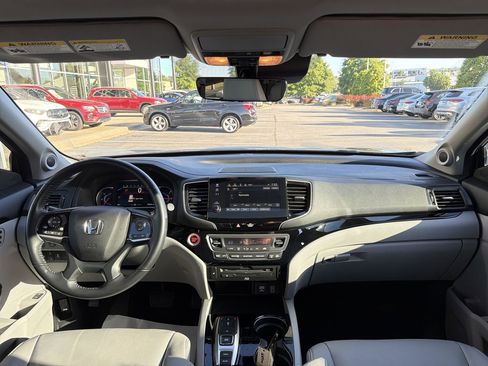 Used 2022 Honda Pilot Touring image 27