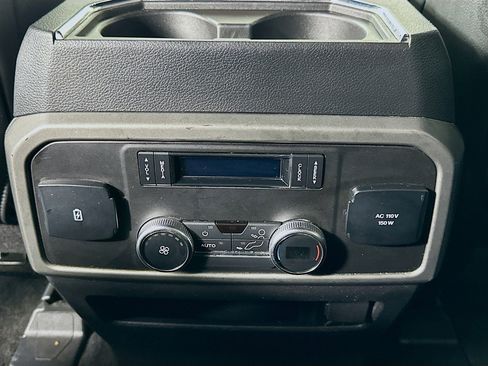 Used 2018 Ford Expedition Max XLT w/ Equipment Group 202A image 27