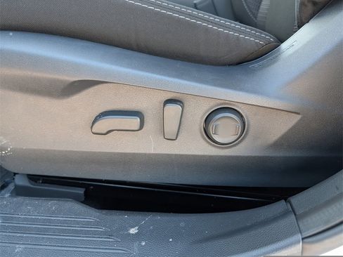 Certified 2025 Subaru Outback Premium image 20