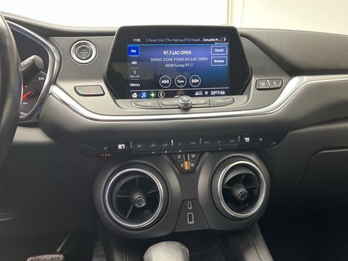 Used 2019 Chevrolet Blazer LT image 16