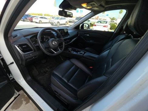 Used 2023 Nissan Rogue SL w/ SL Premium Package image 13