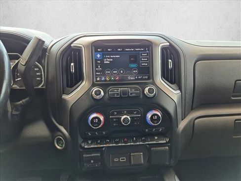 Used 2021 GMC Sierra 3500 Denali w/ Denali Ultimate Package AWD/4WD image 13