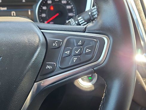 Used 2024 Chevrolet Equinox LT AWD/4WD image 25