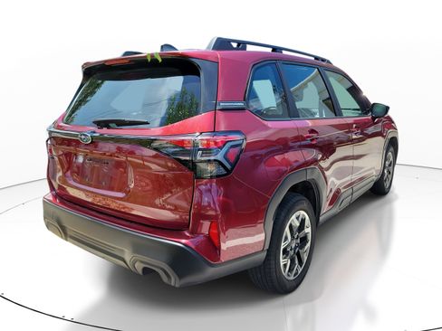 Used 2025 Subaru Forester AWD/4WD image 6
