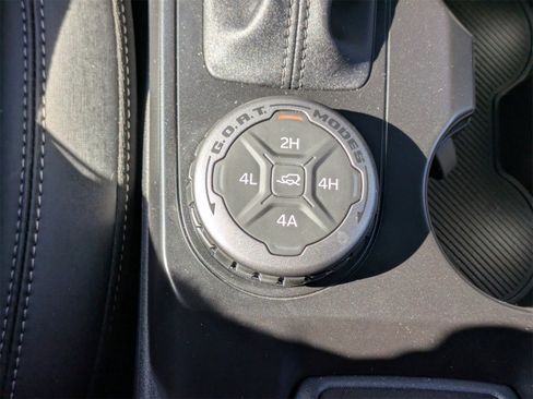 New 2025 Ford Bronco Badlands w/ Sasquatch Package image 24