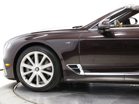 Used 2021 Bentley Continental GT AWD/4WD image 9