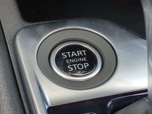 Used 2025 Nissan Sentra SV image 27