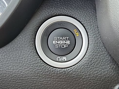 Used 2020 RAM 1500 Big Horn AWD/4WD image 22