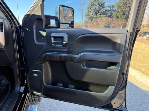Used 2015 GMC Sierra 2500 Denali image 42