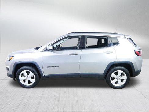 Used 2018 Jeep Compass Latitude w/ Popular Equipment Group image 4