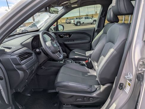 Used 2025 Subaru Forester Limited AWD/4WD image 17
