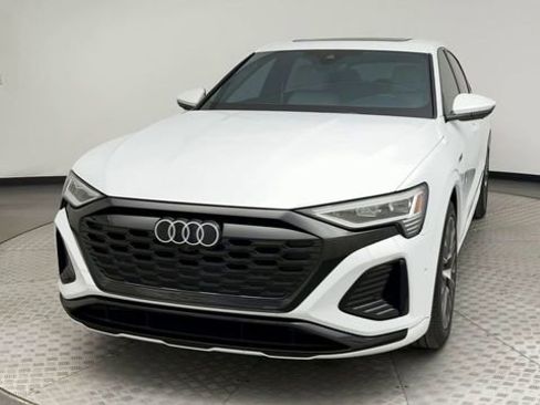 Certified 2024 Audi Q8 e-tron Premium Plus w/ Premium Plus Package image 7