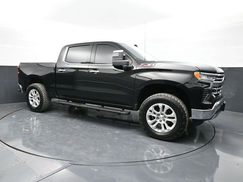 Used 2023 Chevrolet Silverado 1500 LTZ w/ LTZ Premium Package AWD/4WD image 5