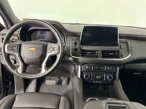 Used 2023 Chevrolet Suburban LT w/ LT Signature Plus Package image 13