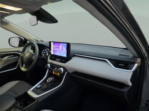 Used 2024 Toyota RAV4 Limited image 21