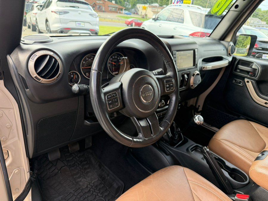 Used 2016 Jeep Wrangler Unlimited Sahara AWD/4WD image 17