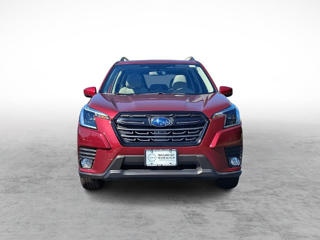 Used 2022 Subaru Forester Premium AWD/4WD image 2